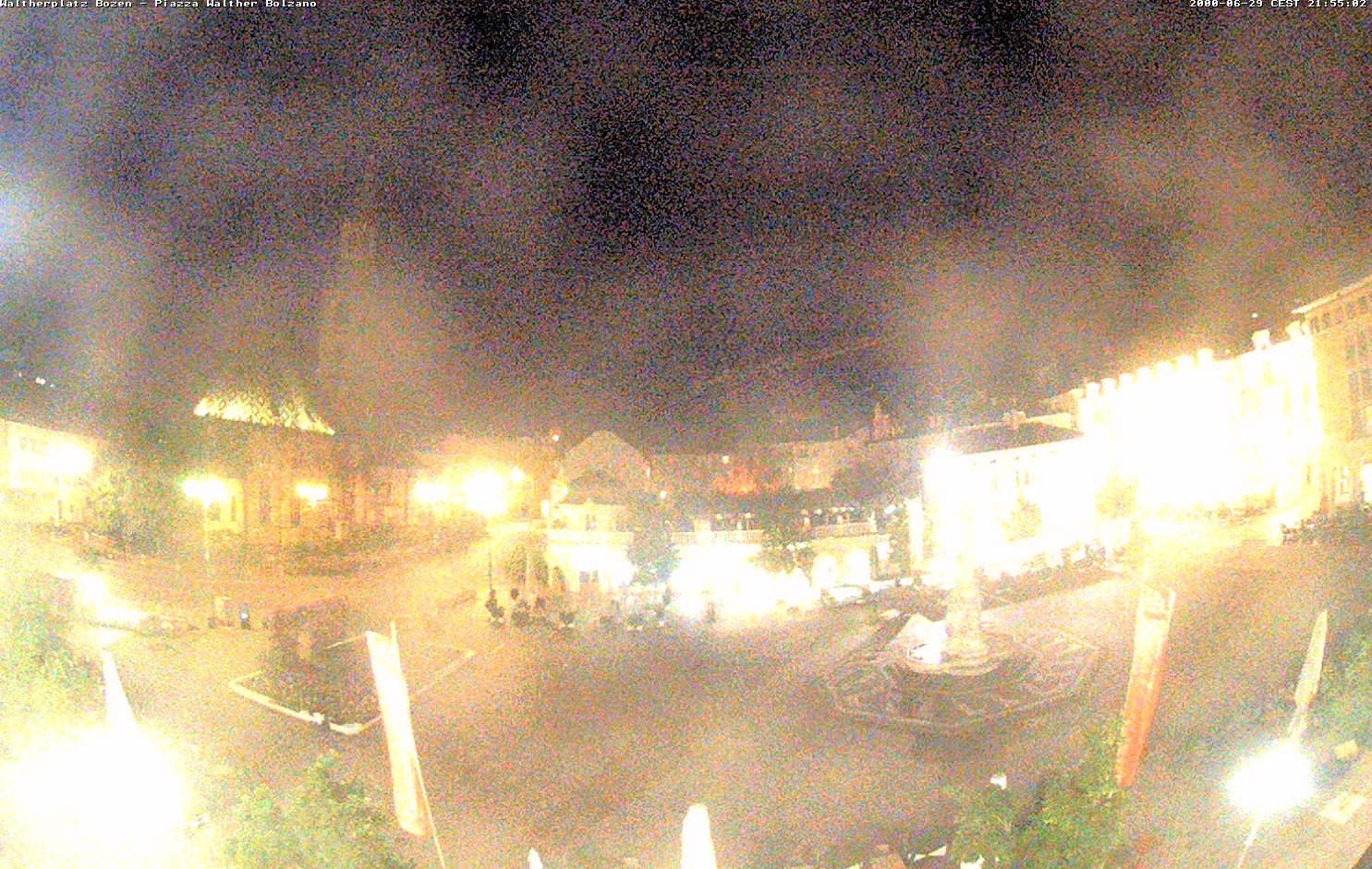 Archiv Foto Webcam Waltherplatz Bozen