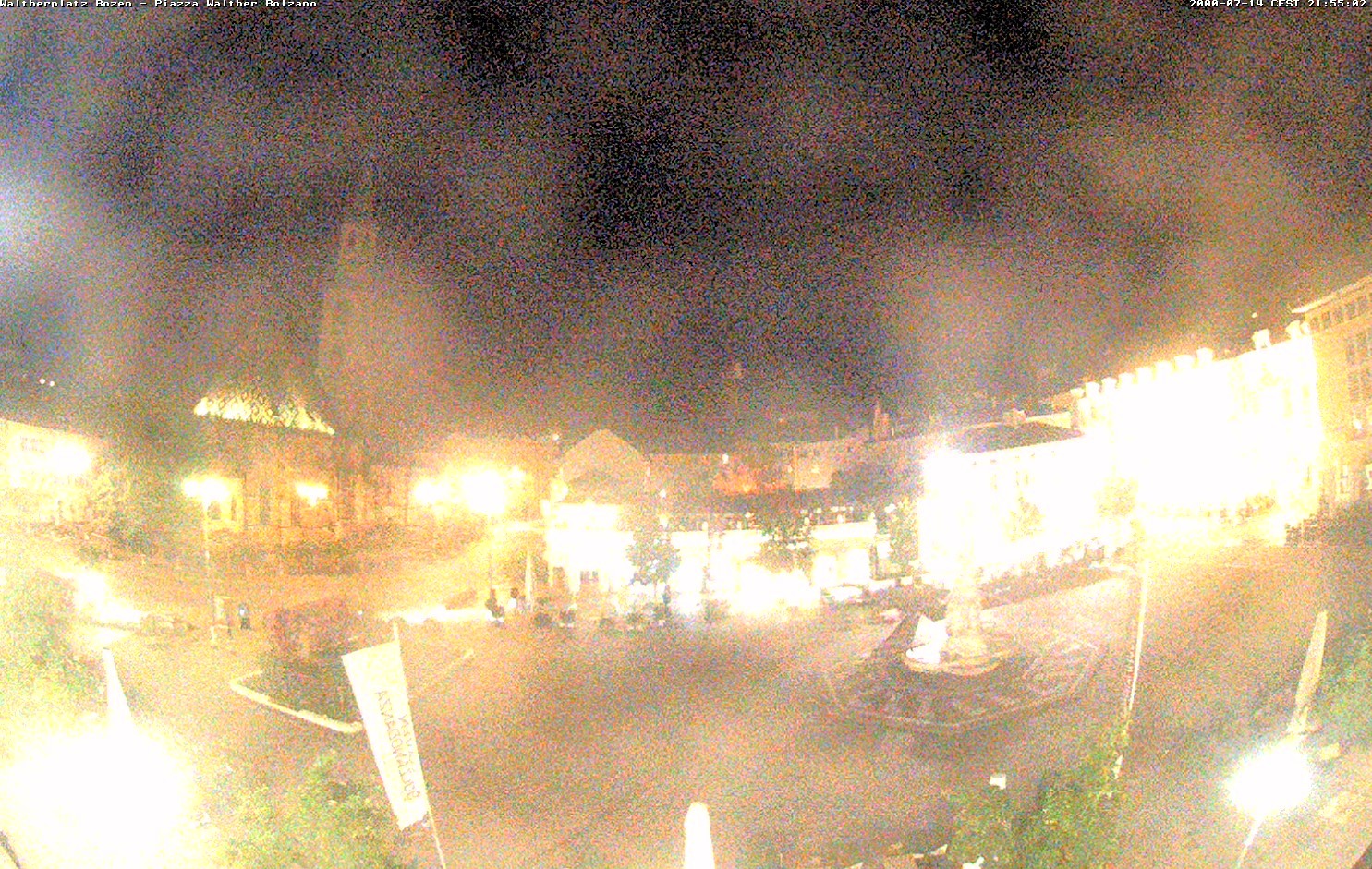 Archiv Foto Webcam Waltherplatz Bozen