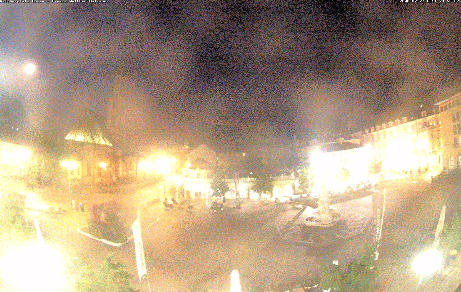 Archiv Foto Webcam Waltherplatz Bozen