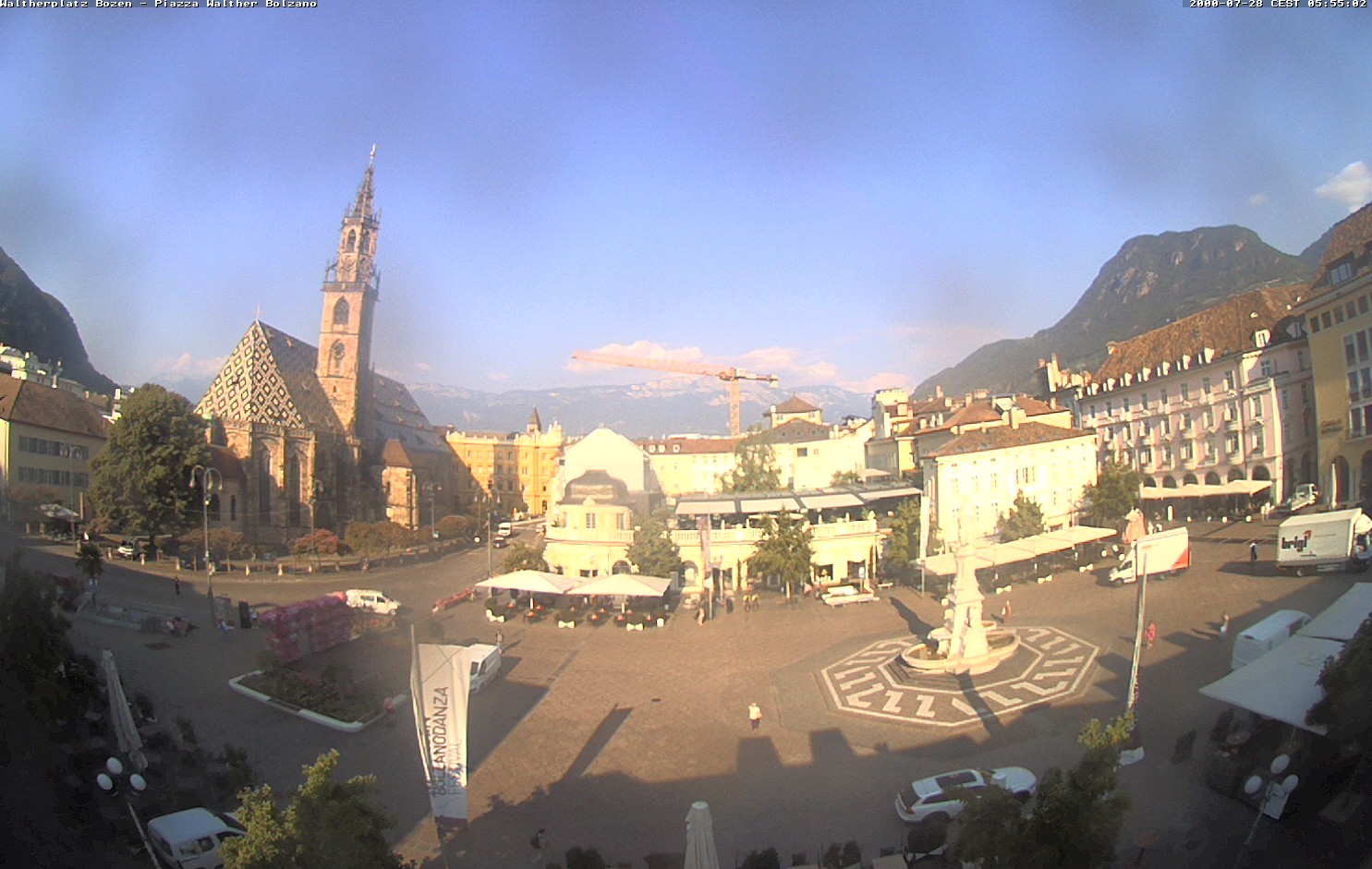 Archiv Foto Webcam Waltherplatz Bozen