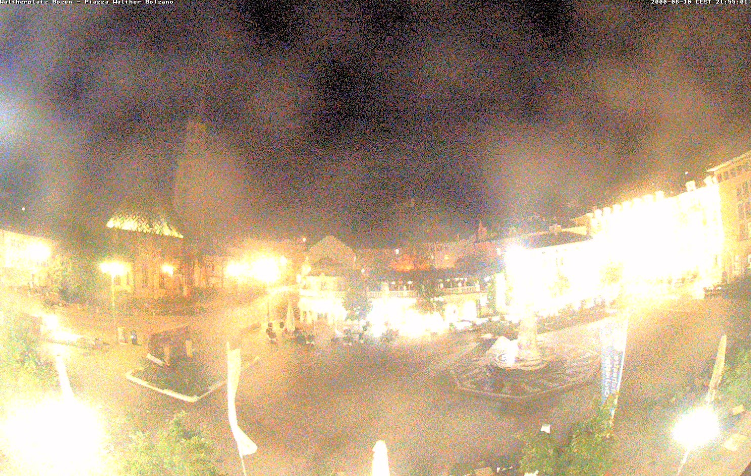 Archiv Foto Webcam Waltherplatz Bozen