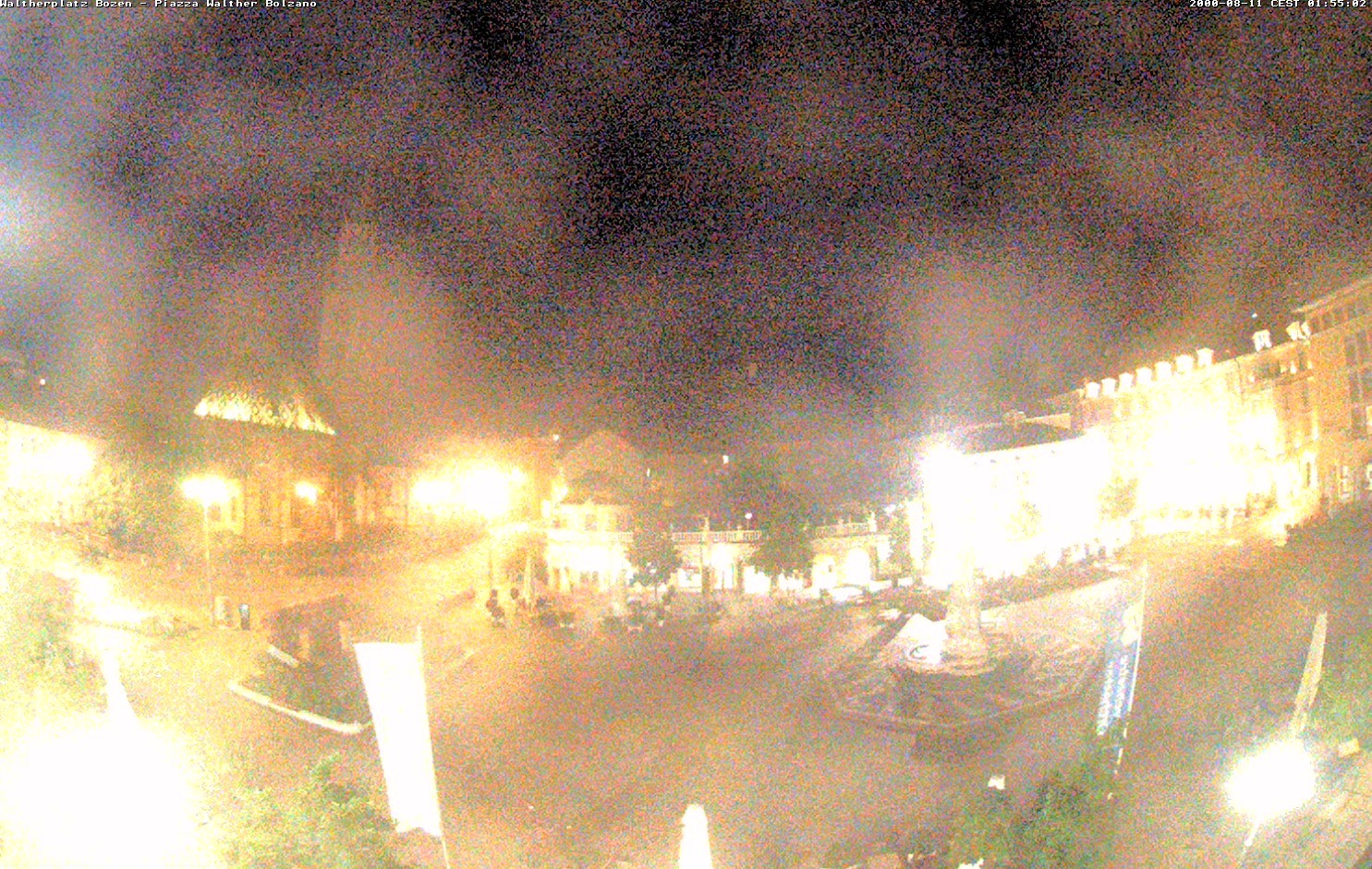 Archiv Foto Webcam Waltherplatz Bozen