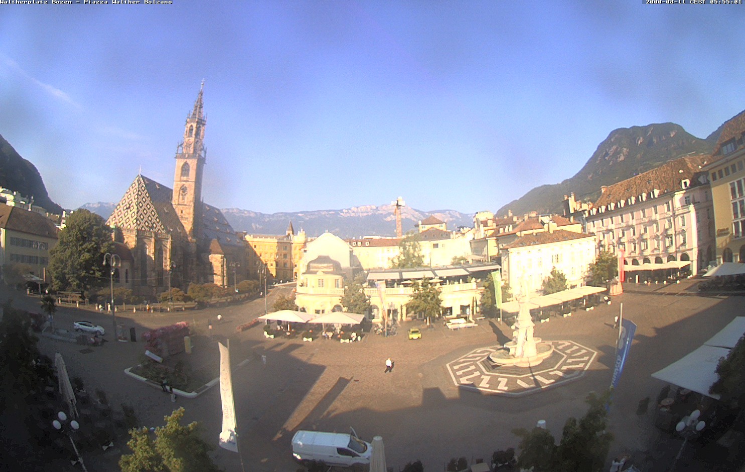 Archiv Foto Webcam Waltherplatz Bozen