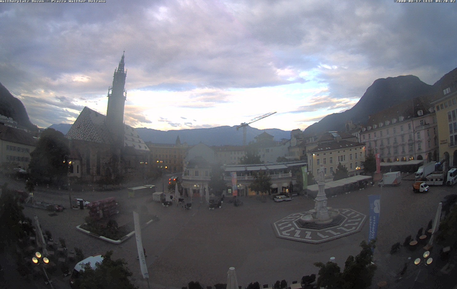 Archiv Foto Webcam Waltherplatz Bozen