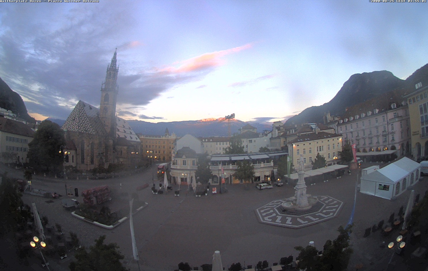 Archived image Bozen: Waltherplatz Webcam