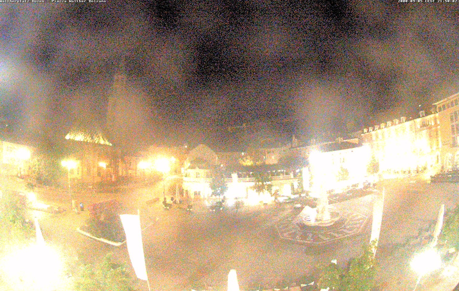 Archiv Foto Webcam Waltherplatz Bozen