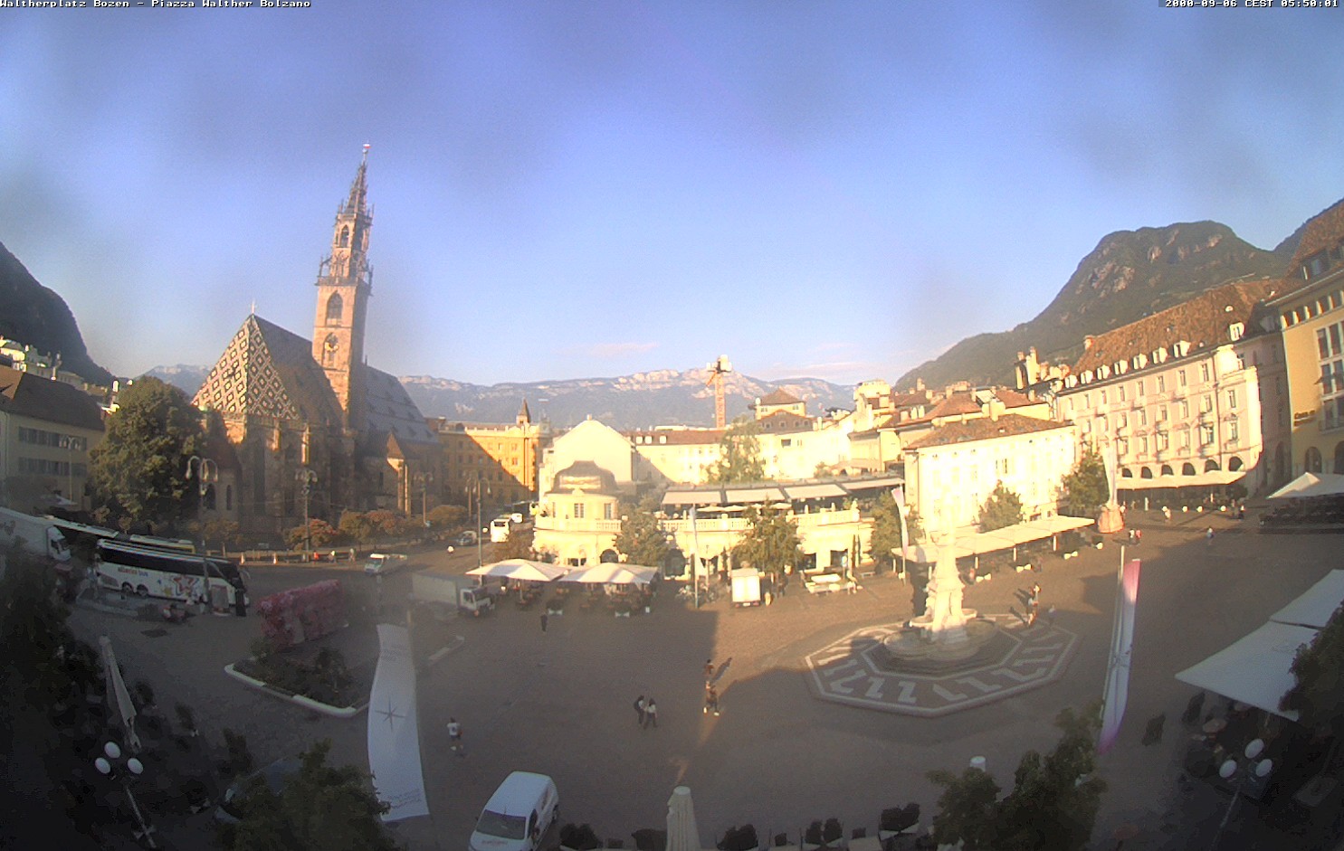 Archiv Foto Webcam Waltherplatz Bozen