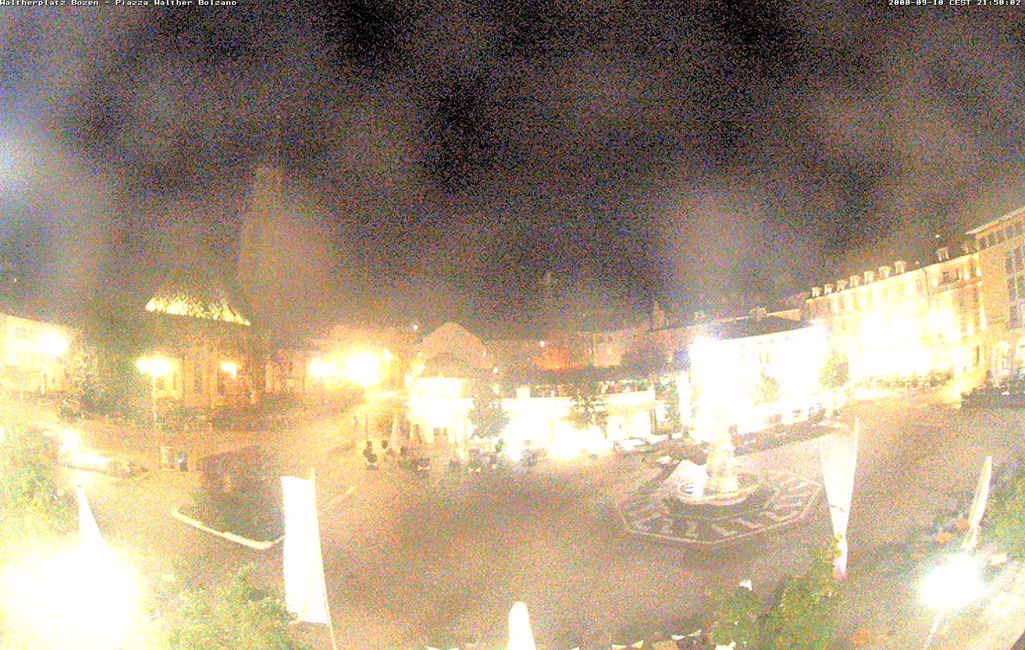 Archiv Foto Webcam Waltherplatz Bozen
