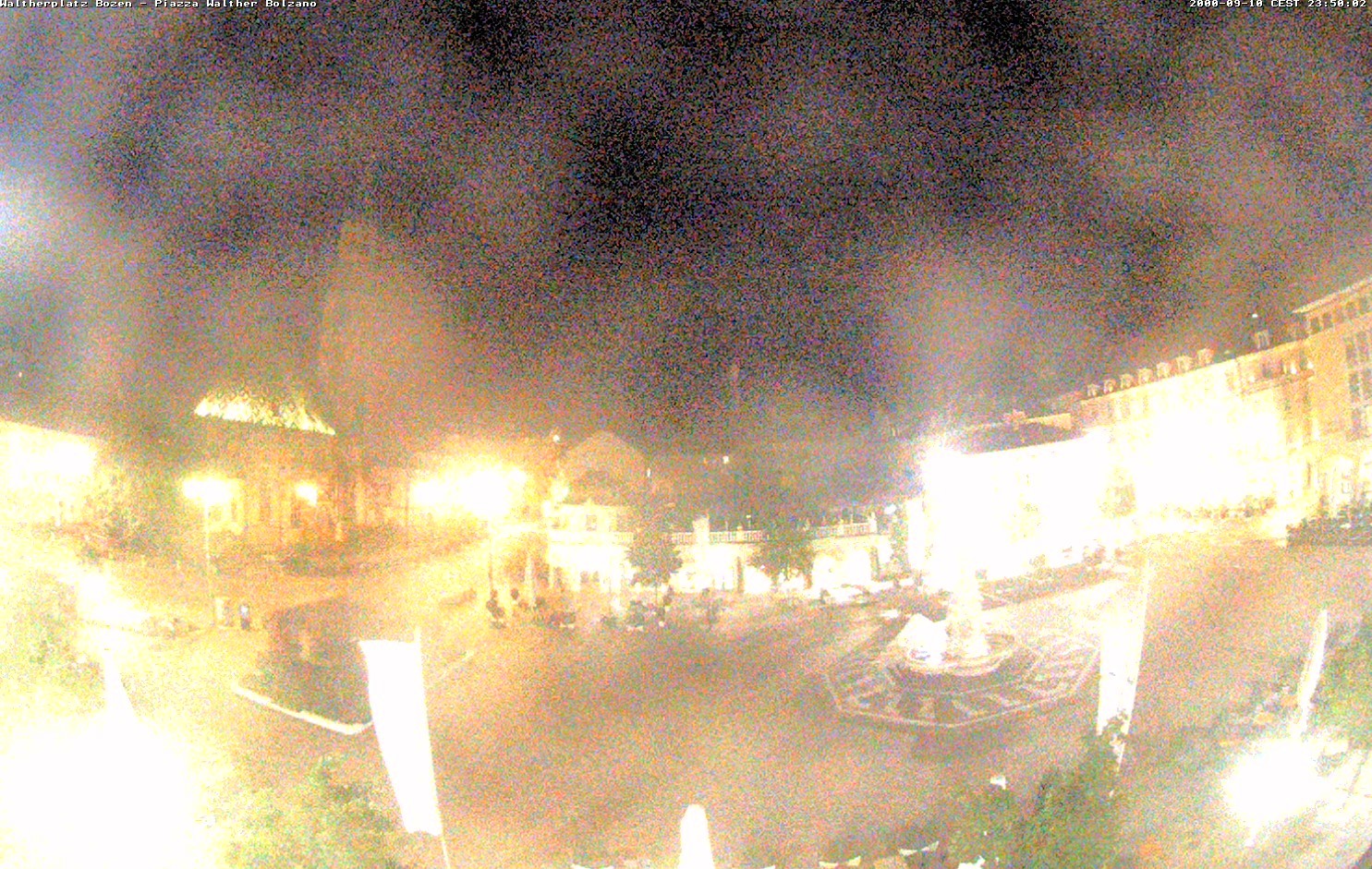 Archiv Foto Webcam Waltherplatz Bozen