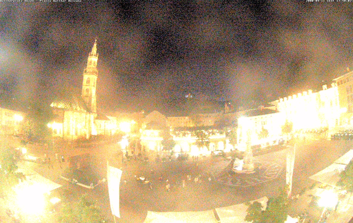 Archiv Foto Webcam Waltherplatz Bozen