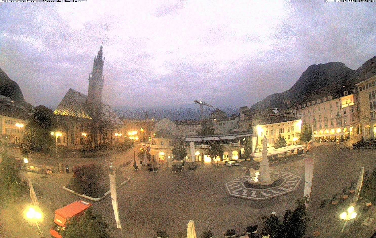 Archived image Bozen: Waltherplatz Webcam