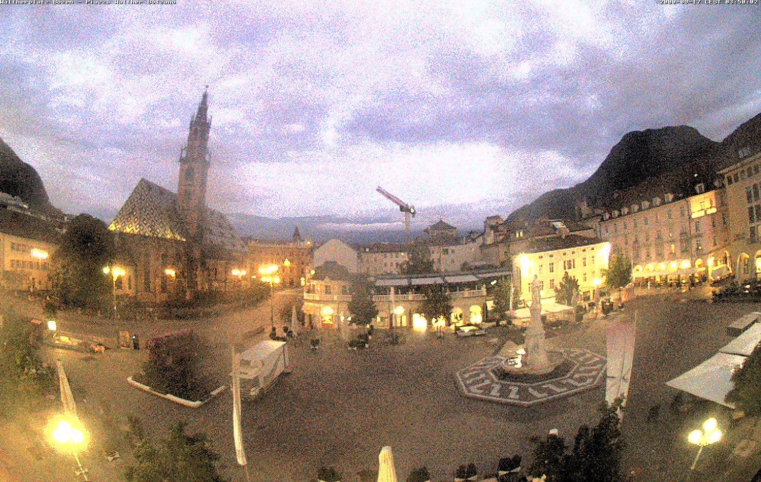 Archived image Bozen: Waltherplatz Webcam