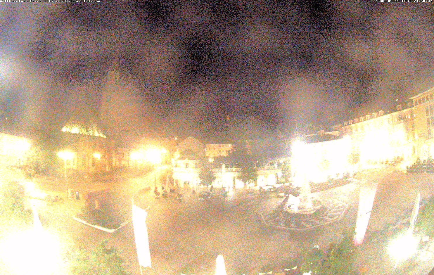 Archiv Foto Webcam Waltherplatz Bozen