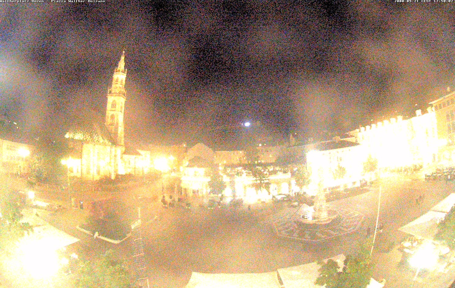 Archived image Bozen: Waltherplatz Webcam