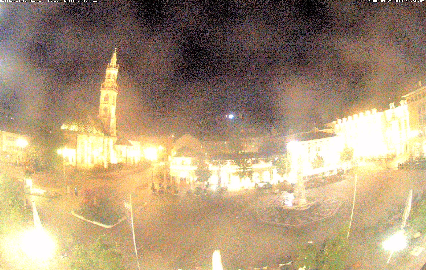 Archived image Bozen: Waltherplatz Webcam