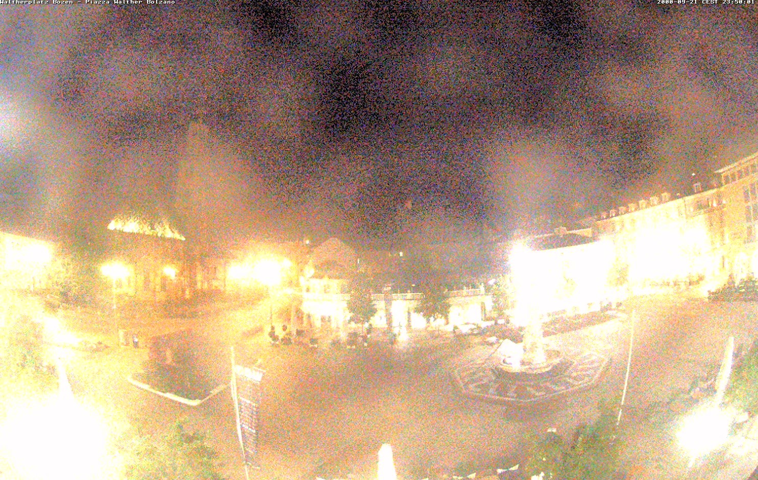 Archiv Foto Webcam Waltherplatz Bozen