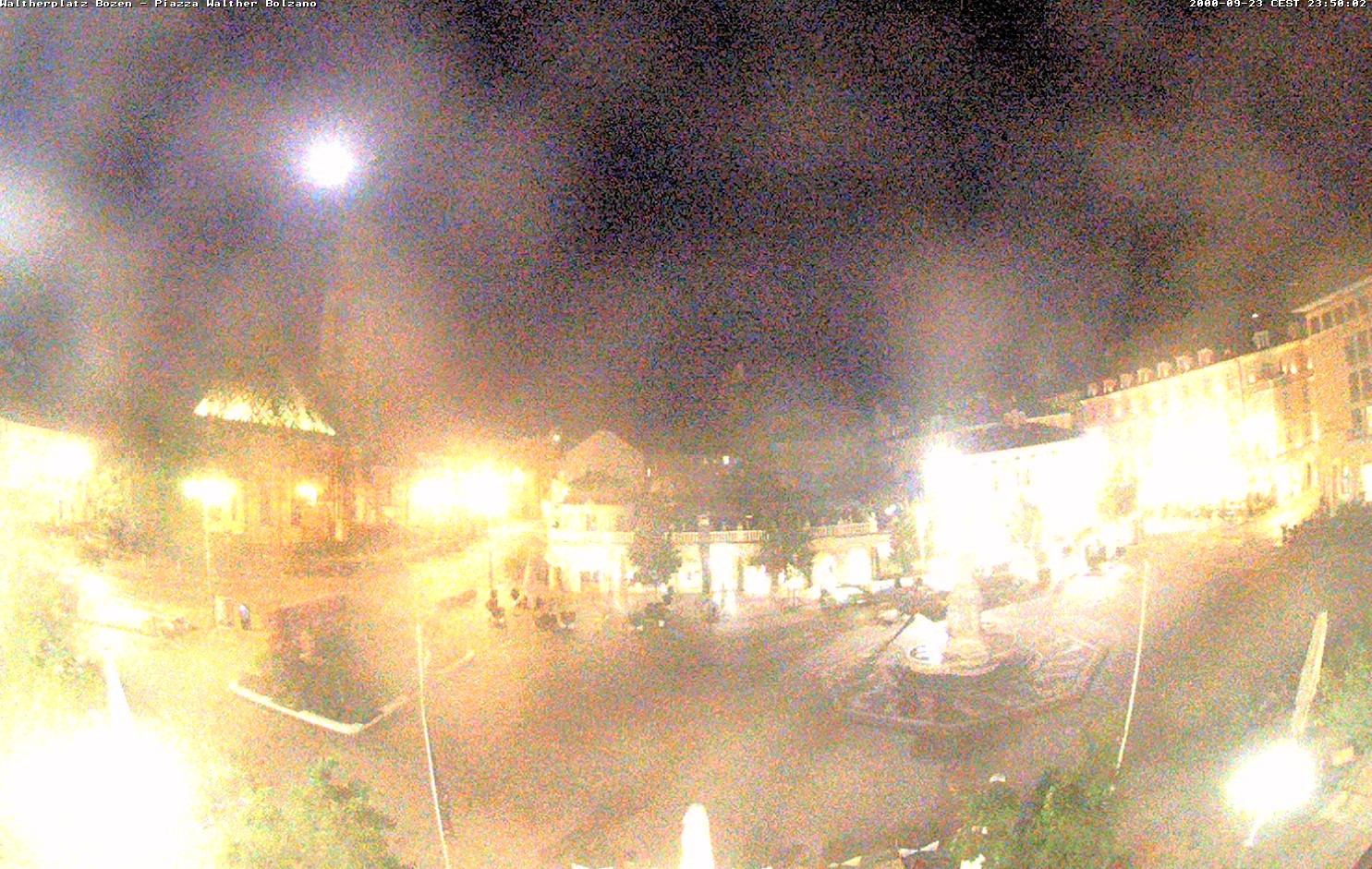 Archived image Bozen: Waltherplatz Webcam
