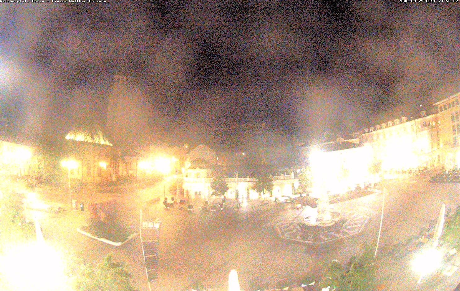 Archiv Foto Webcam Waltherplatz Bozen