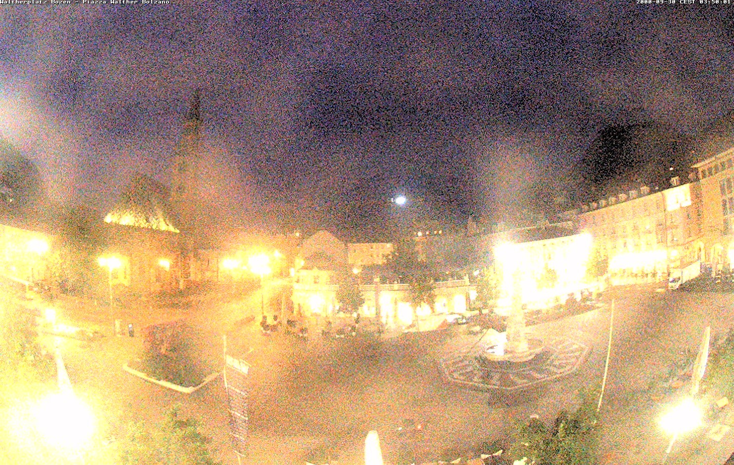 Archiv Foto Webcam Waltherplatz Bozen
