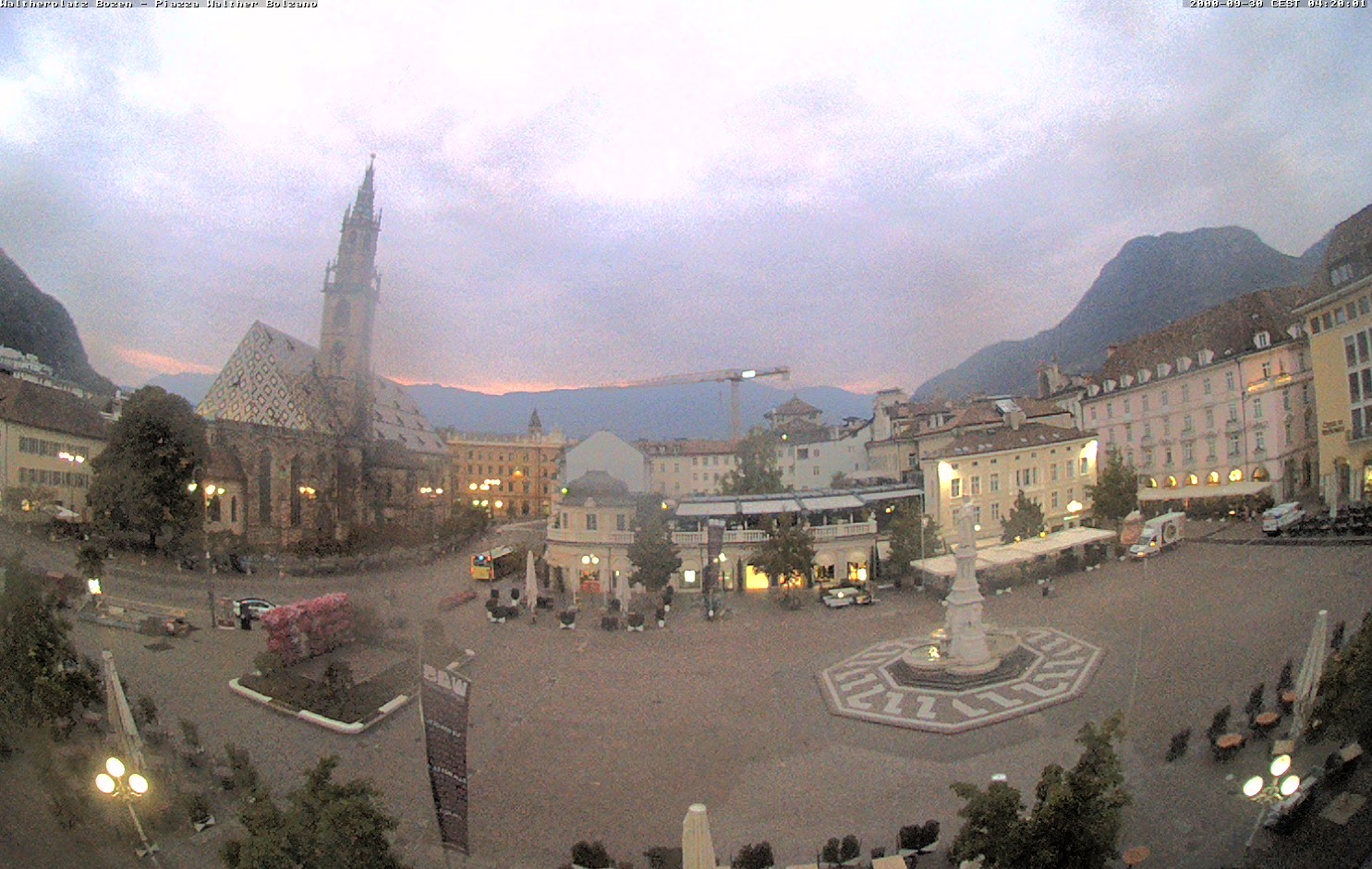 Archiv Foto Webcam Waltherplatz Bozen