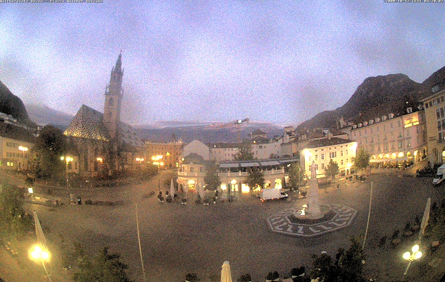 Archived image Bozen: Waltherplatz Webcam