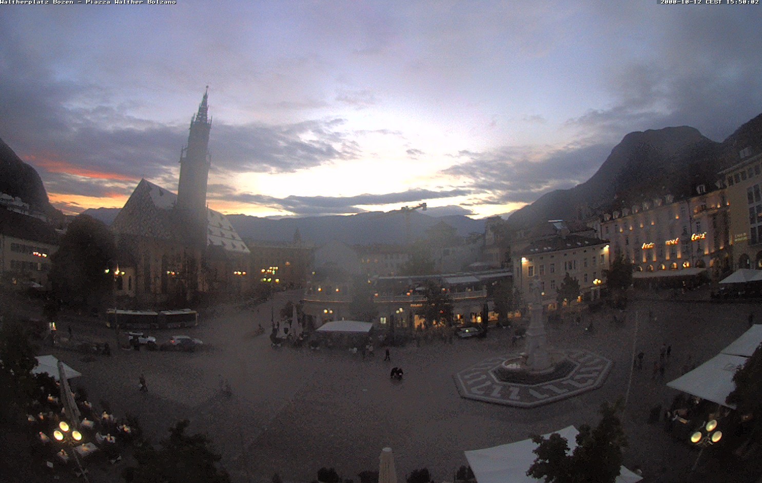 Archived image Bozen: Waltherplatz Webcam