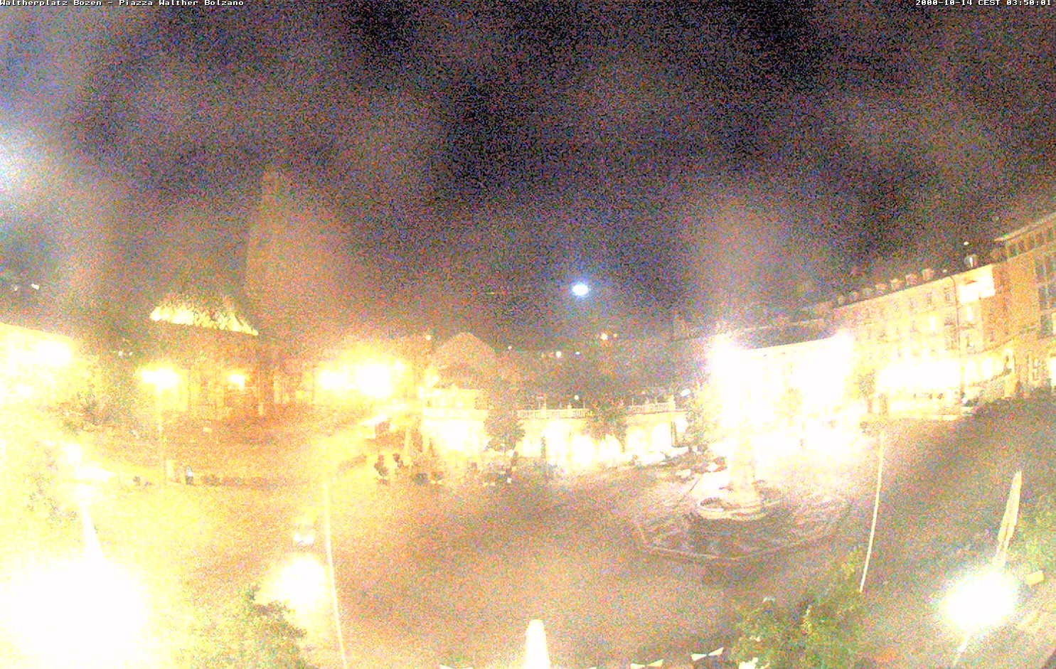 Archiv Foto Webcam Waltherplatz Bozen