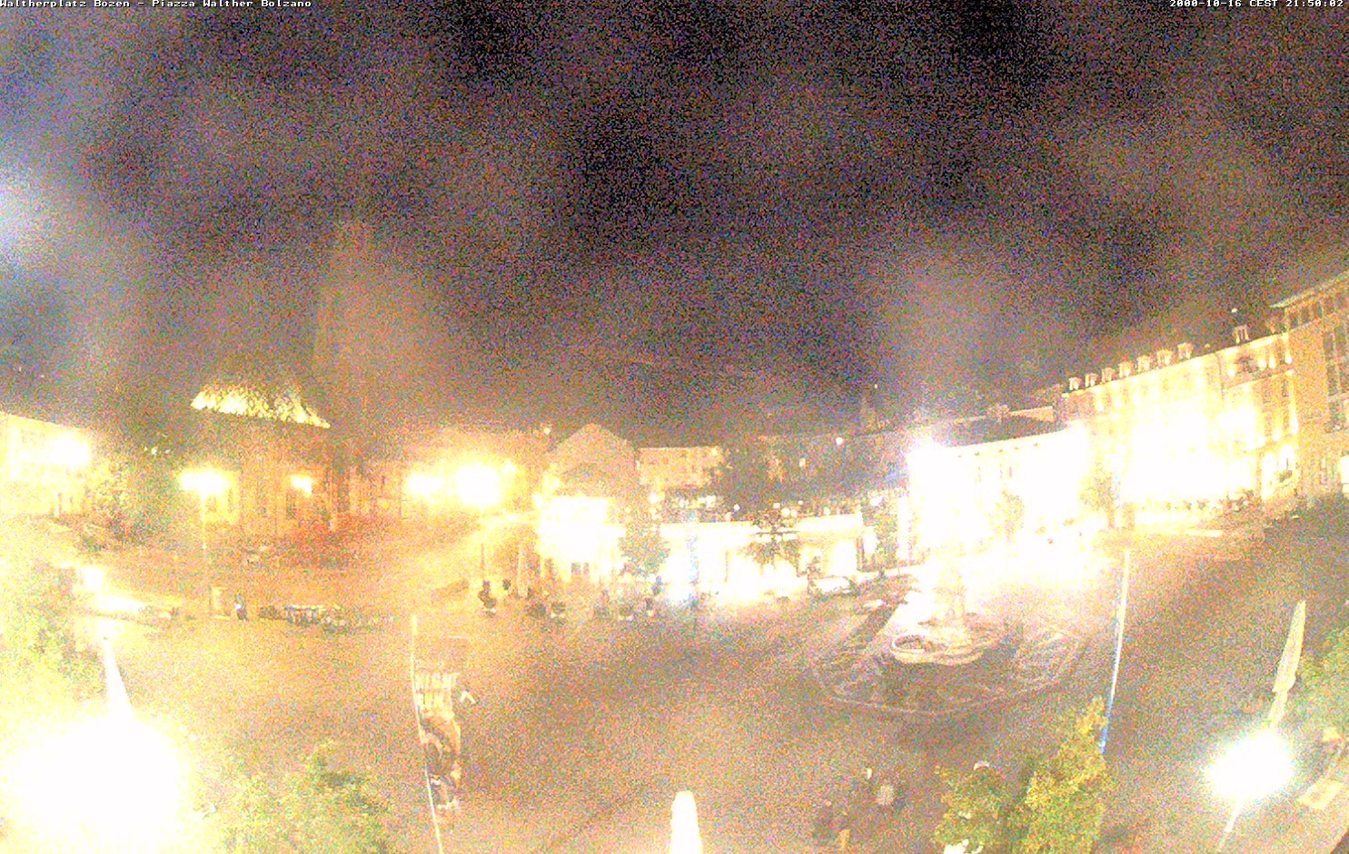 Archiv Foto Webcam Waltherplatz Bozen