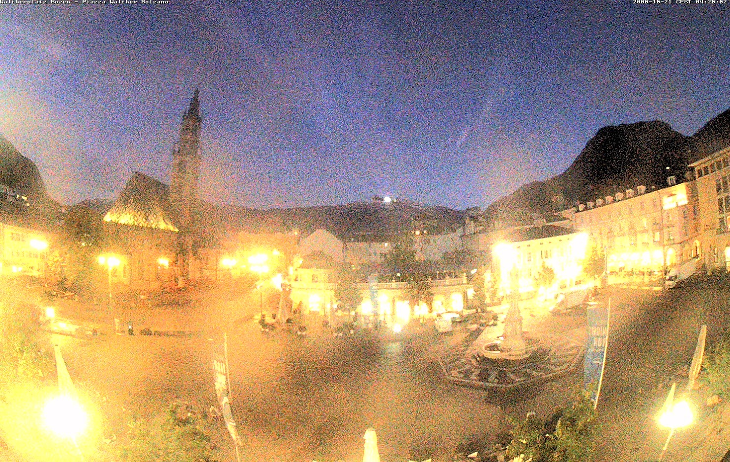 Archiv Foto Webcam Waltherplatz Bozen
