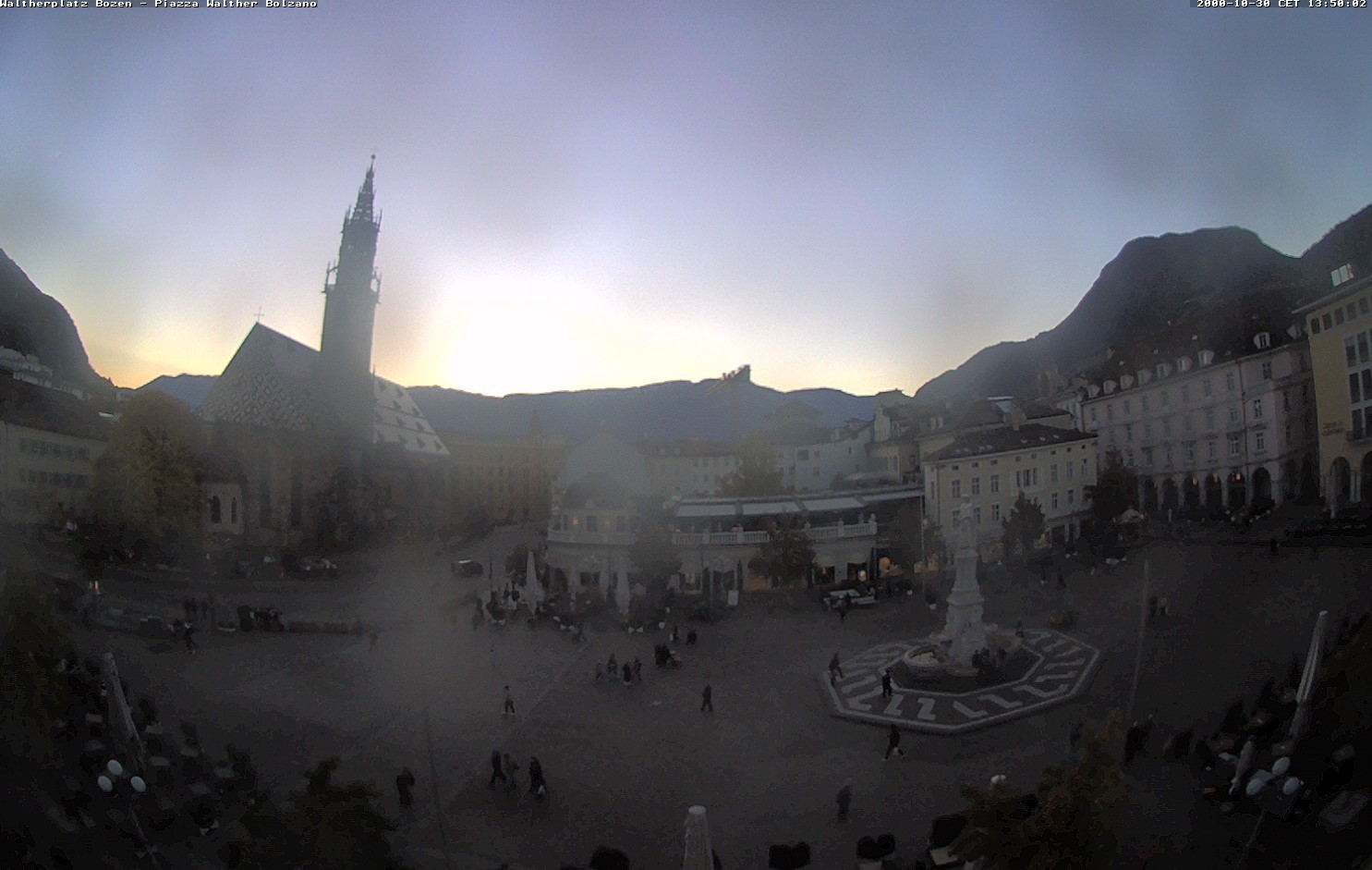 Archiv Foto Webcam Waltherplatz Bozen