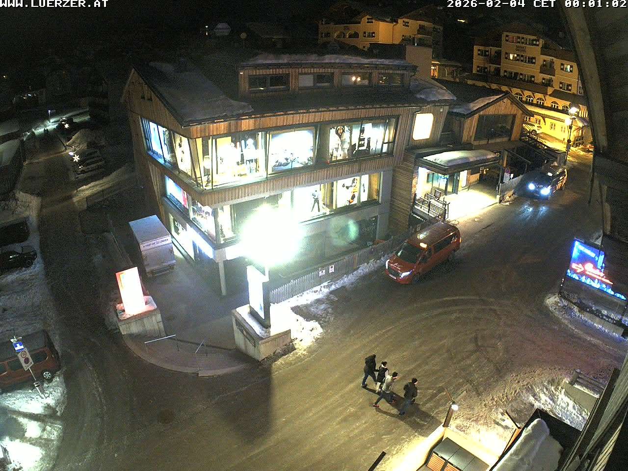 Archived image Webcam Outlet Freudenhaus in Obertauern