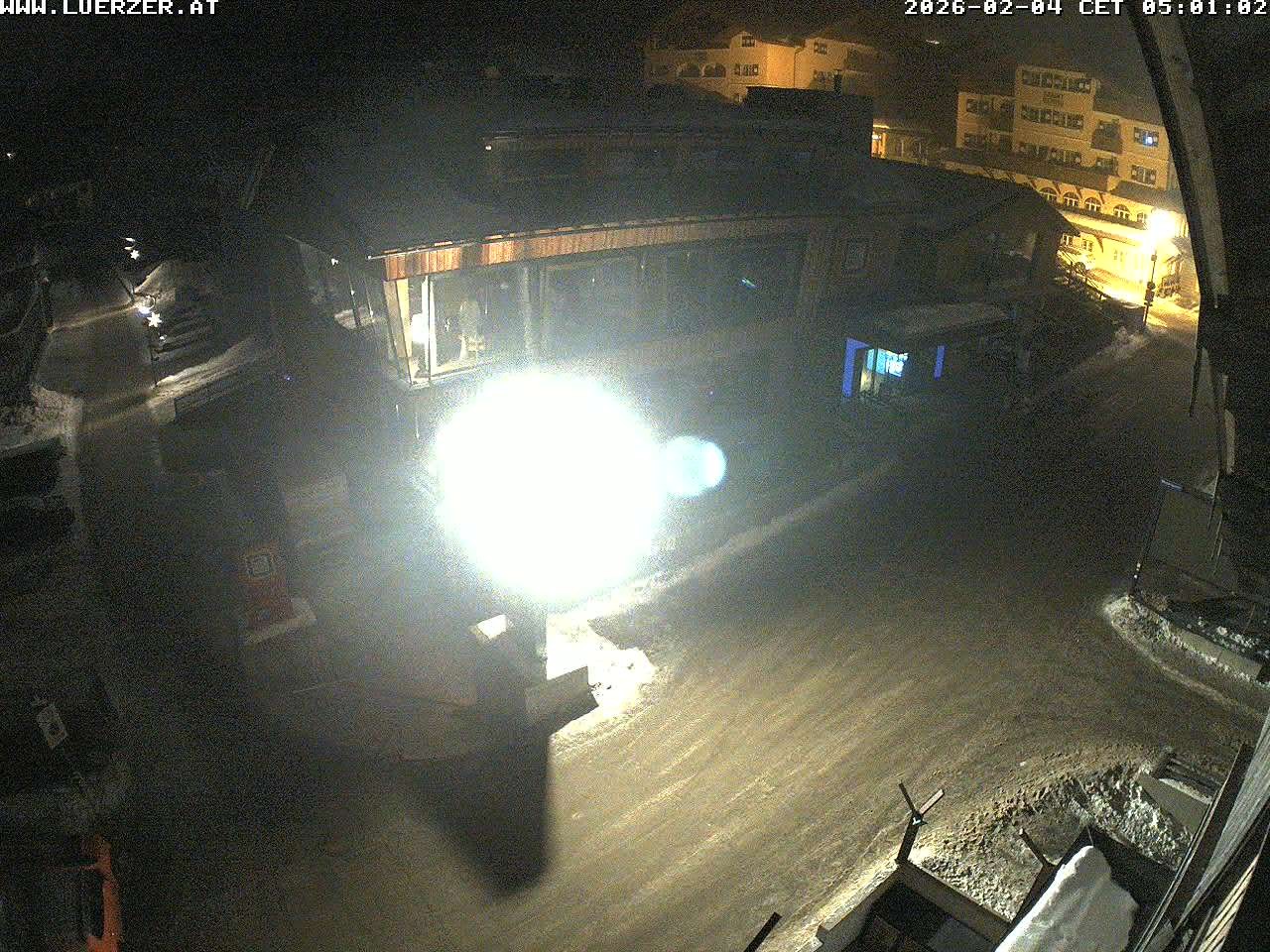 Archived image Webcam Outlet Freudenhaus in Obertauern