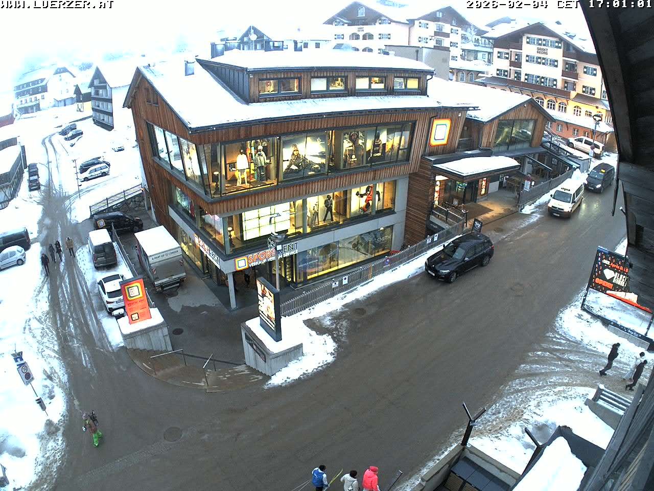 Archived image Webcam Outlet Freudenhaus in Obertauern