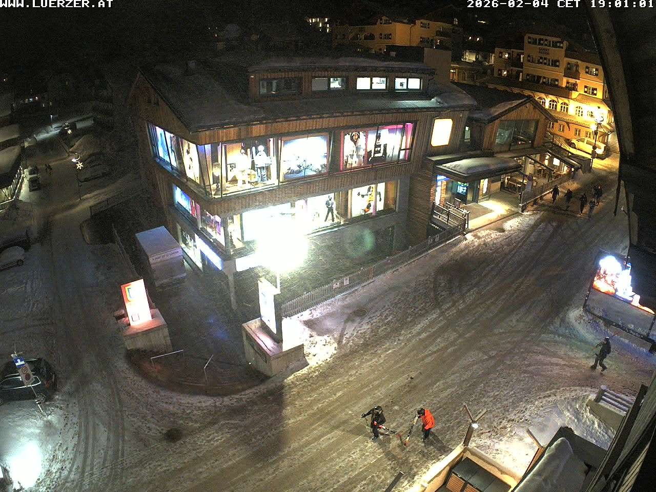 Archived image Webcam Outlet Freudenhaus in Obertauern