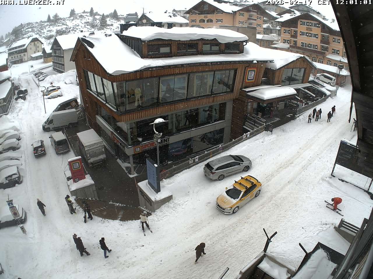 Archiv Foto Webcam Freudenhaus Outlet Obertauern