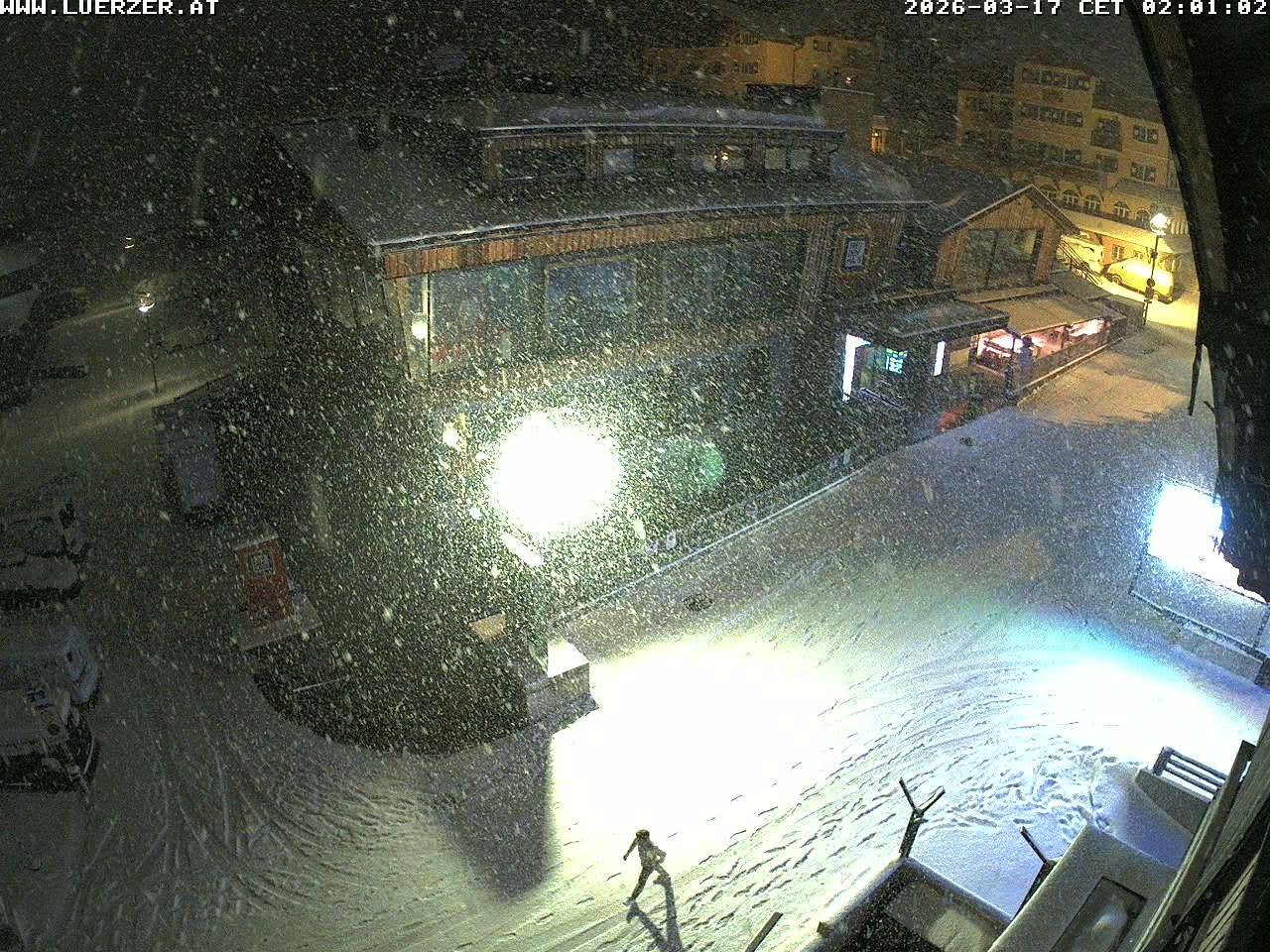 Archived image Webcam Outlet Freudenhaus in Obertauern