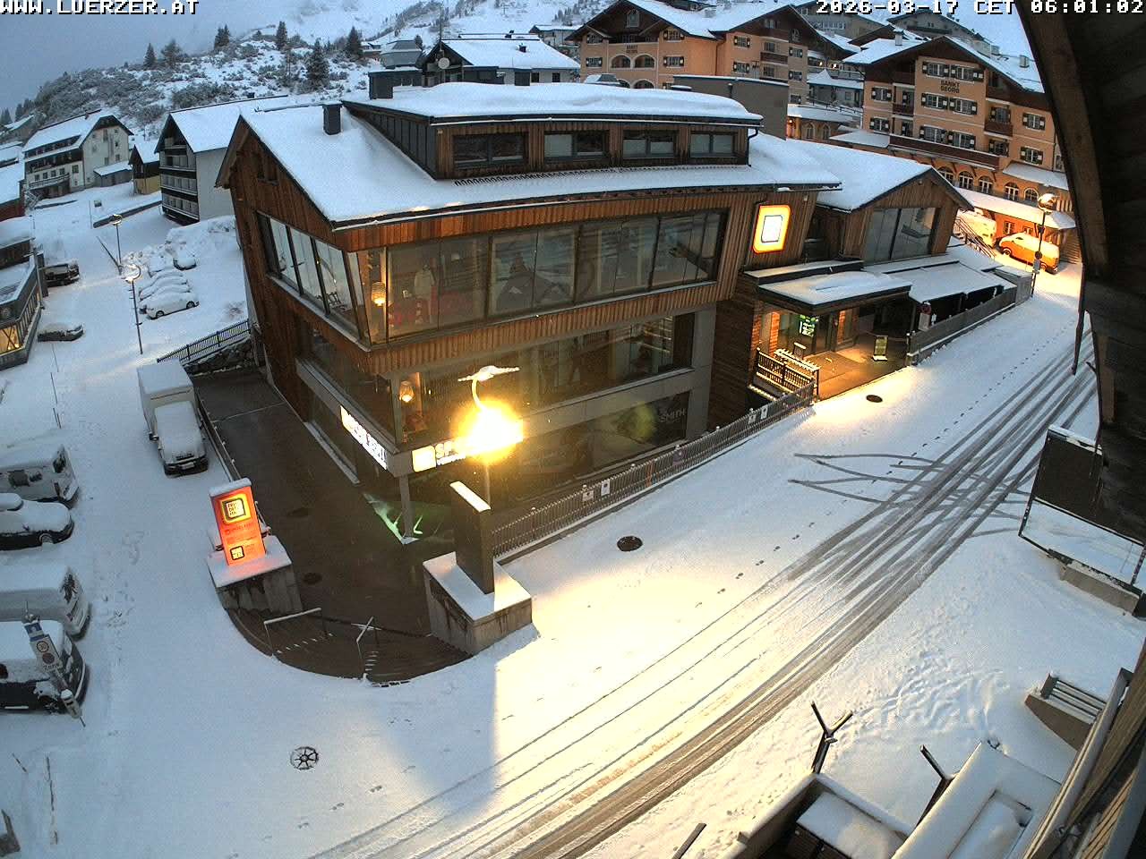 Archived image Webcam Outlet Freudenhaus in Obertauern