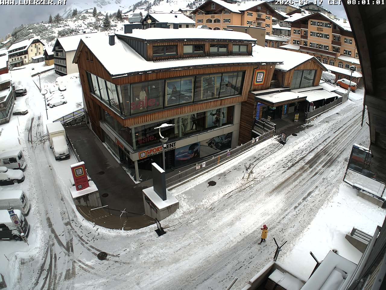Archived image Webcam Outlet Freudenhaus in Obertauern