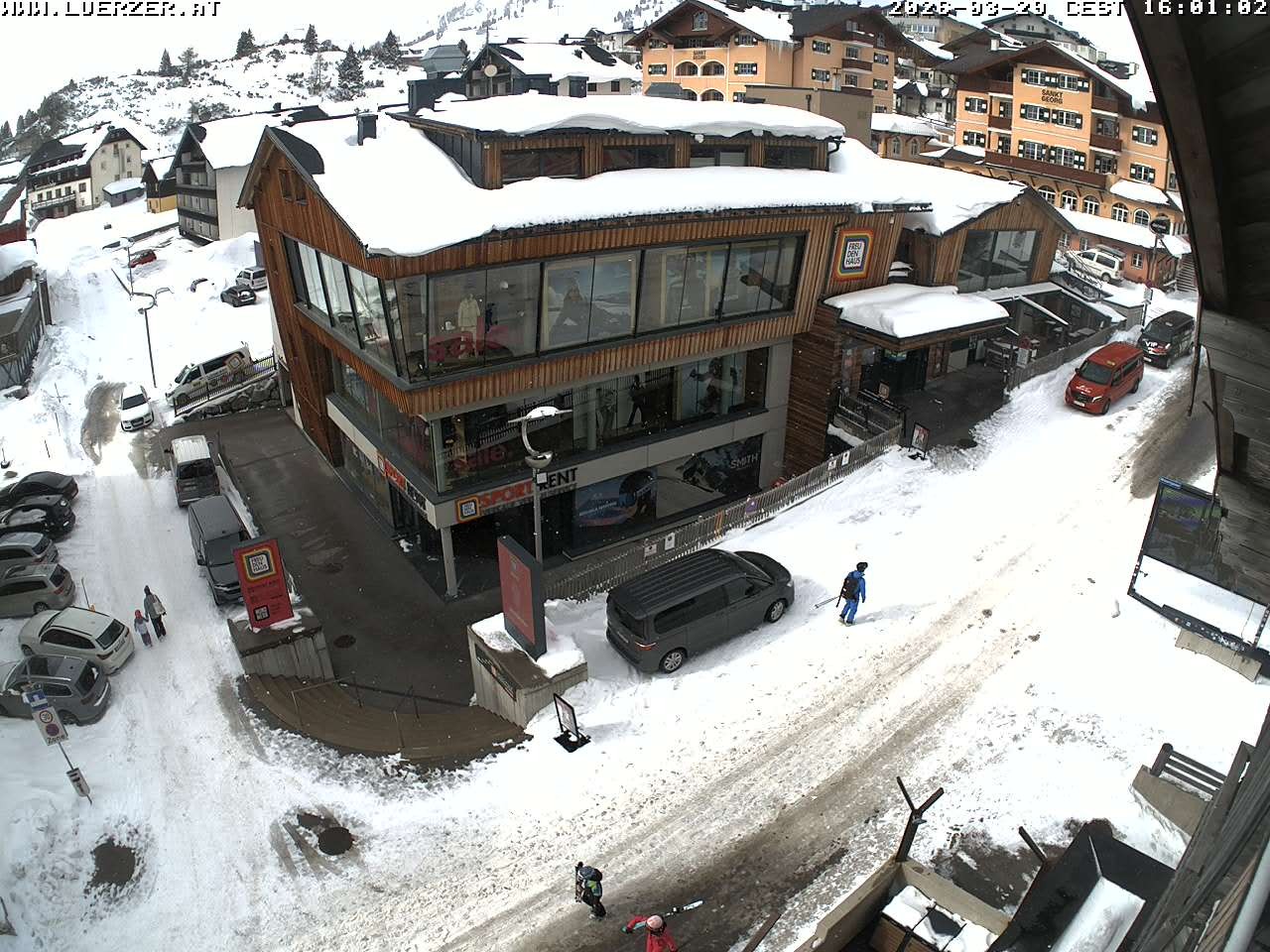 Archiv Foto Webcam Freudenhaus Outlet Obertauern