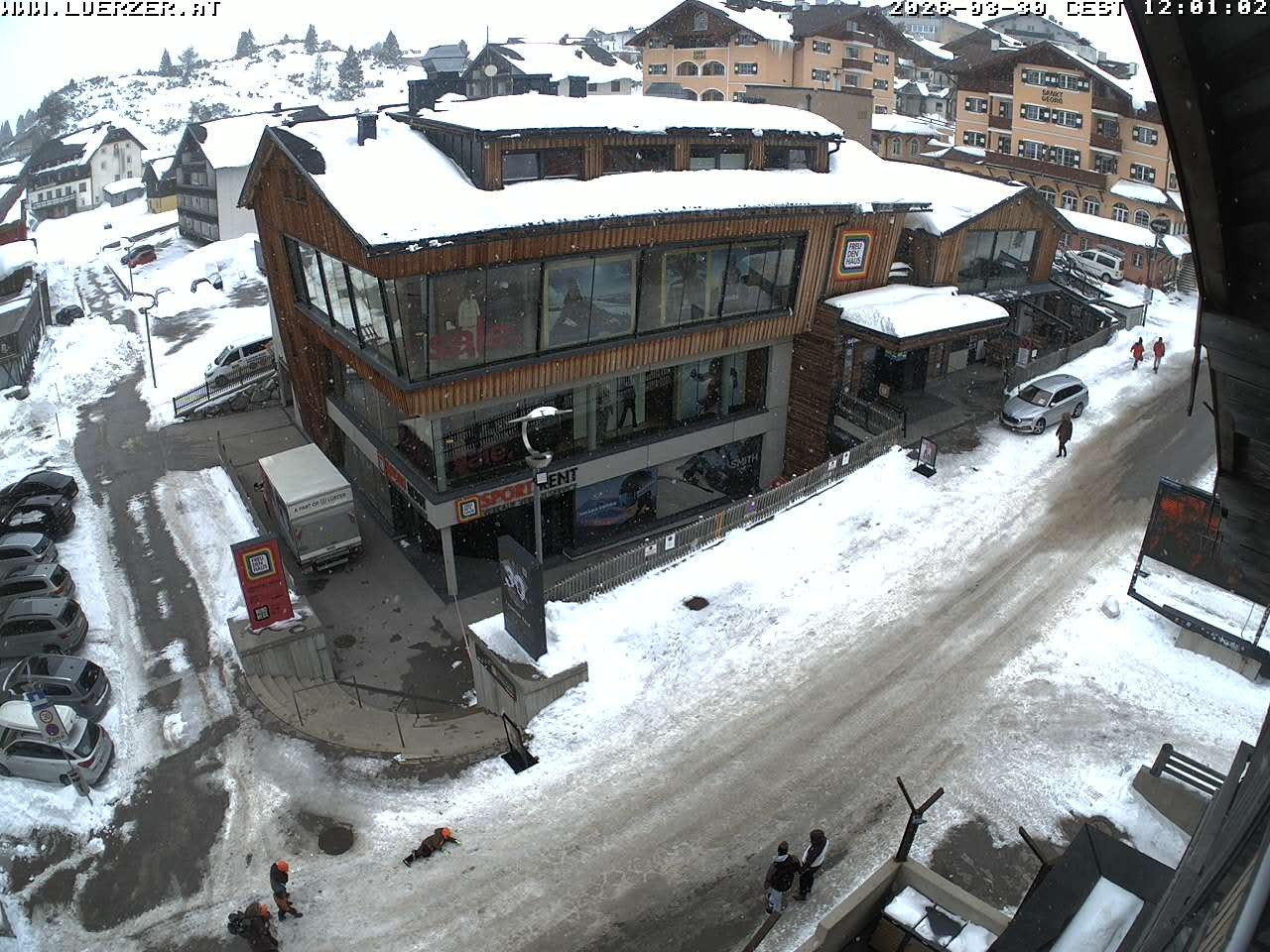 Archived image Webcam Outlet Freudenhaus in Obertauern