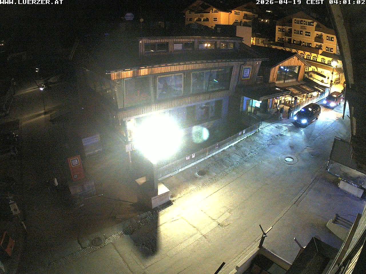 Archived image Webcam Outlet Freudenhaus in Obertauern