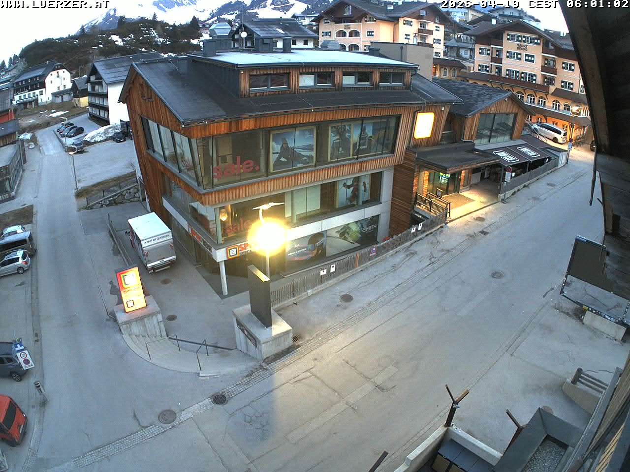 Archived image Webcam Outlet Freudenhaus in Obertauern