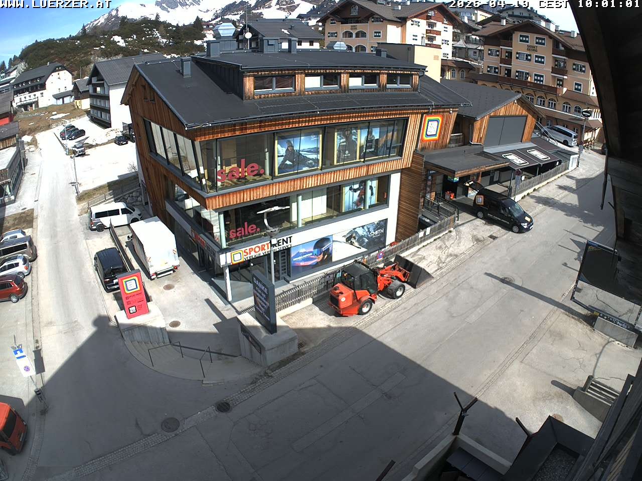 Archived image Webcam Outlet Freudenhaus in Obertauern