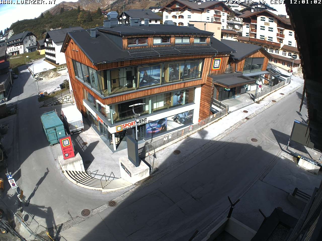 Archived image Webcam Outlet Freudenhaus in Obertauern