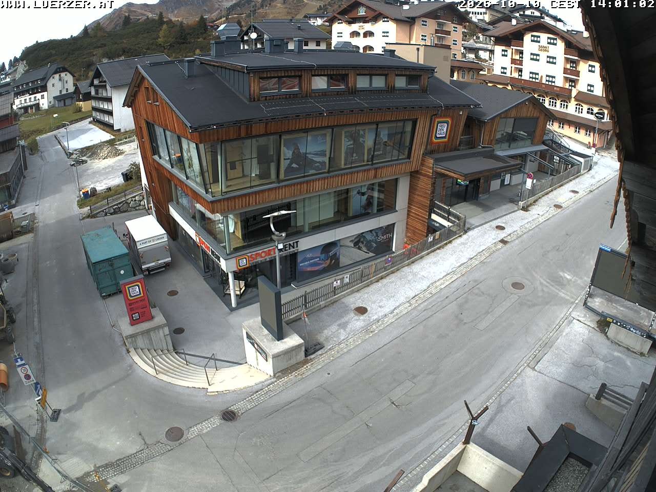 Archived image Webcam Outlet Freudenhaus in Obertauern