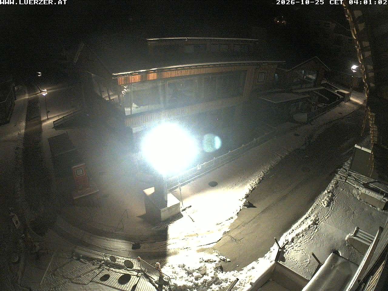 Archived image Webcam Outlet Freudenhaus in Obertauern