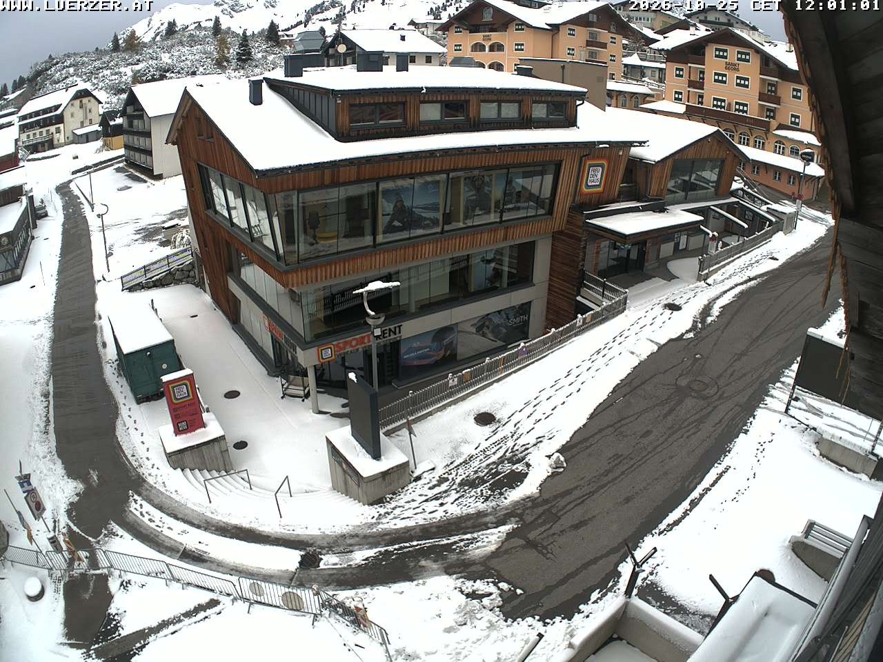 Archived image Webcam Outlet Freudenhaus in Obertauern
