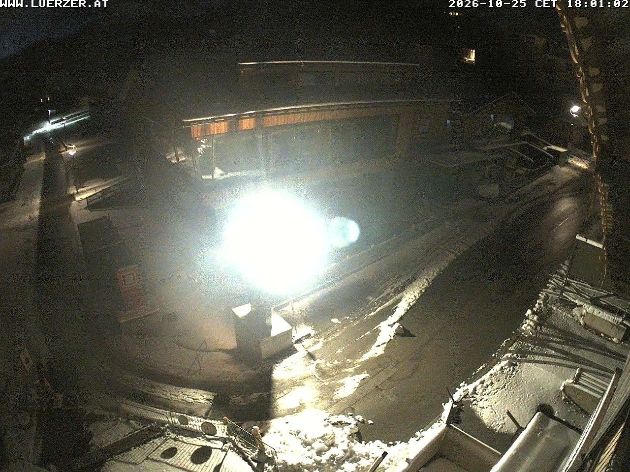Archived image Webcam Outlet Freudenhaus in Obertauern