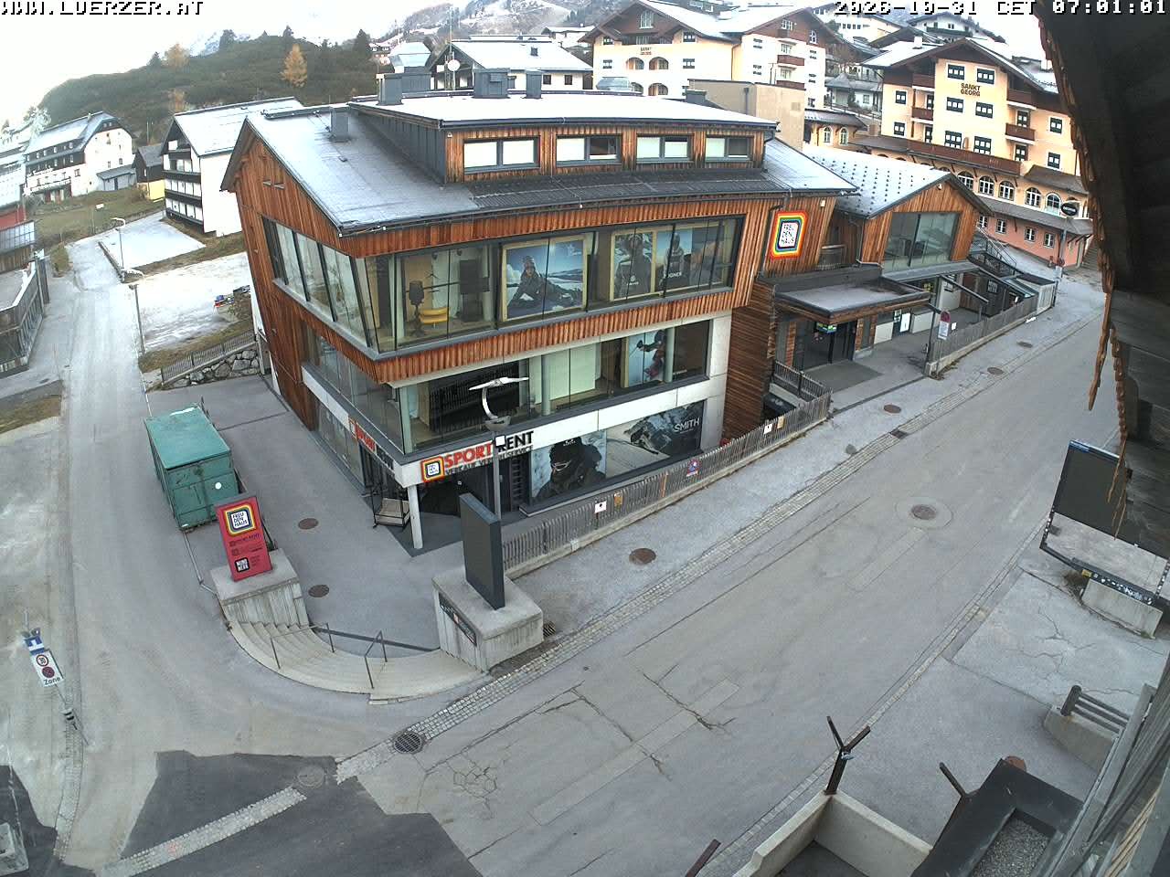 Archived image Webcam Outlet Freudenhaus in Obertauern