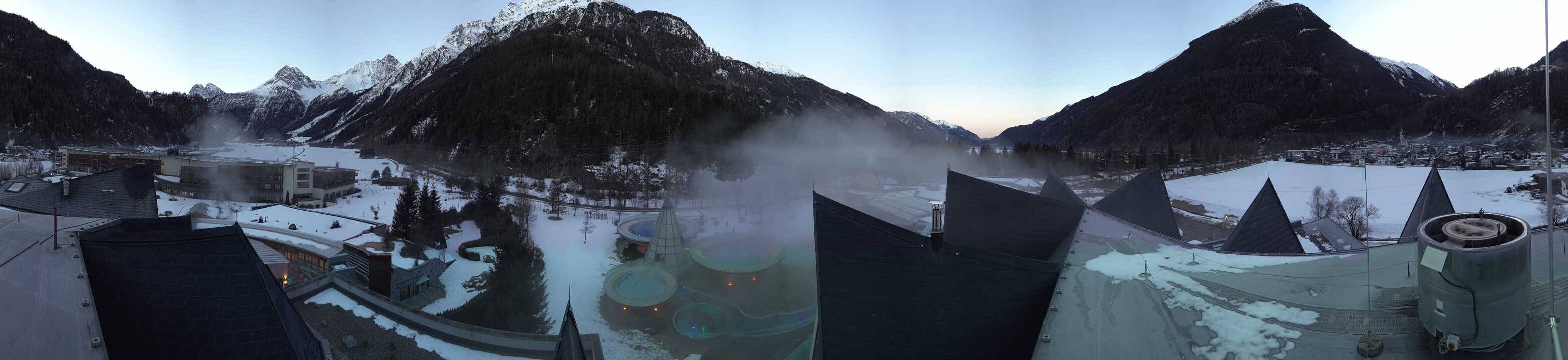 Archived image Webcam Längenfeld: View Aqua Dome